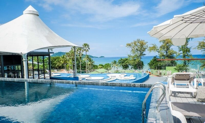 Beyond Patong 4*
