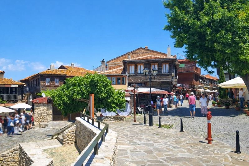 02_Nessebar_OldTown_Wooden_Houses.jpg