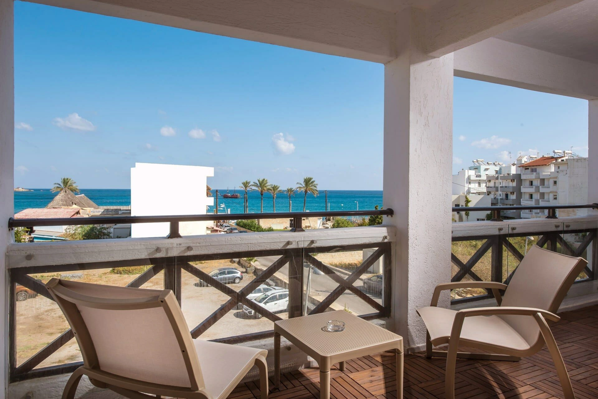 palace_rooms_double_twin_sea_view_05.jpg