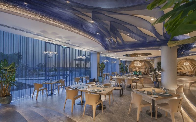 Thalassa_Restaurant.jpg