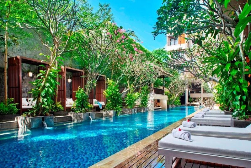 Jambuluwuk Oceano Seminyak 5*
