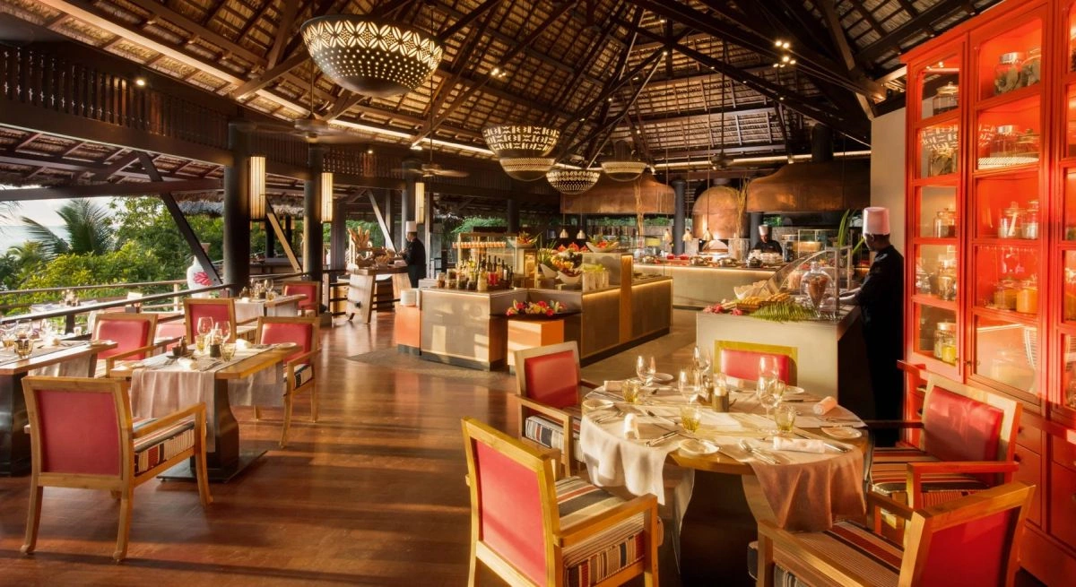 10_Legend_Restaurant.jpg