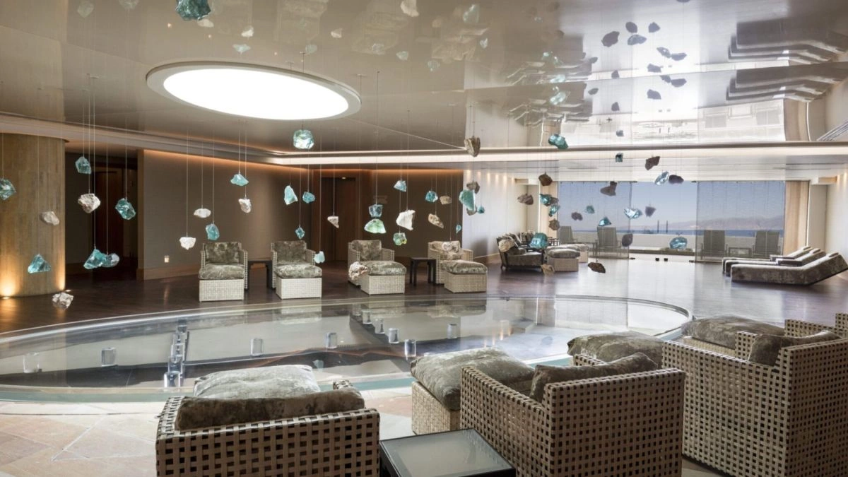 04_Lobby.jpg