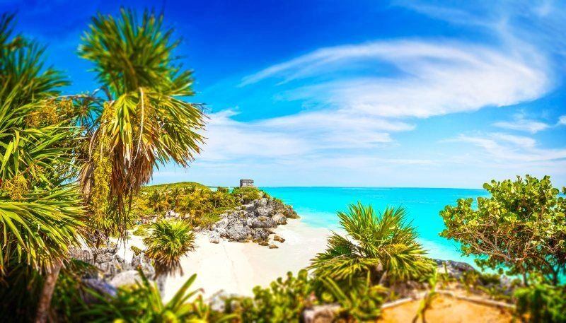 Tulum_Fotolia_63653772_Subscription_Monthly_M.jpg