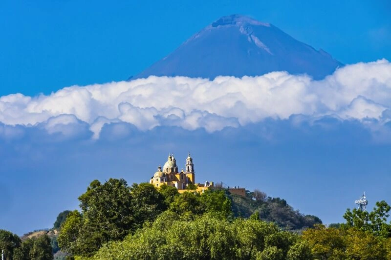 Cholula_Puebla_AdobeStock_357543860.jpg