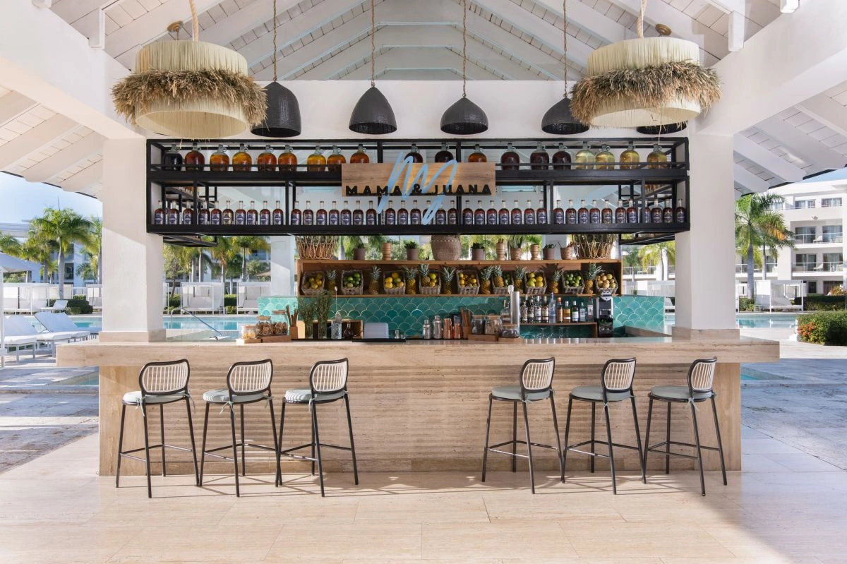 12_Mama__Juana_Pool_Bar.jpg