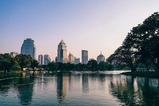Combiné Kappa City Holiday Inn Bangkok Silom 4*& Venice Krabi Villa Resort 4*& Graceland Khao Lak Beach Resort 5*