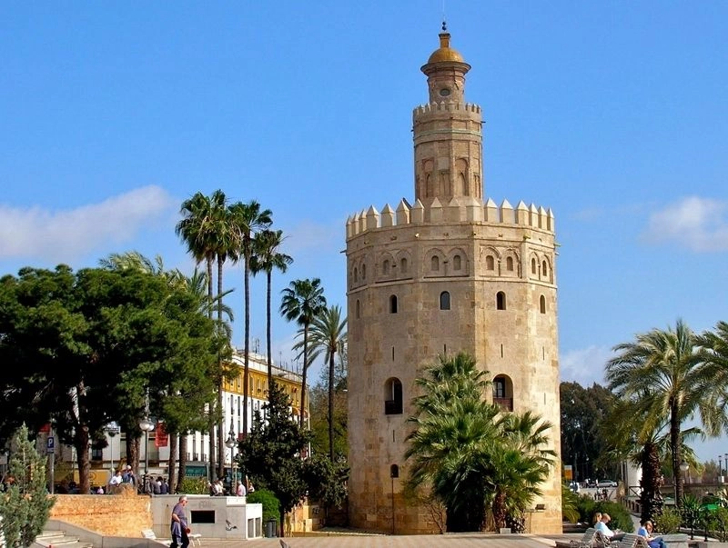 Macià Sevilla Kubb 4*