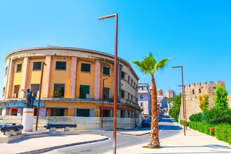 durres_AdobeStock_1414407958.jpg