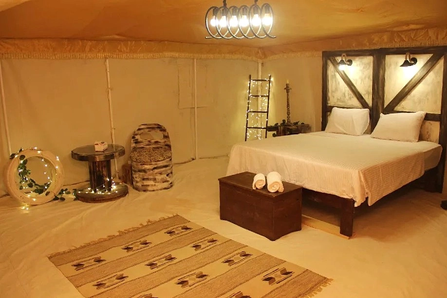 shahrazad_camp_-_candle_tent.jpg