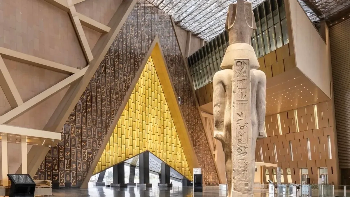 grand-egyptian-museum-hall-image.webp