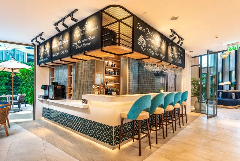 Restaurant_4.jpg