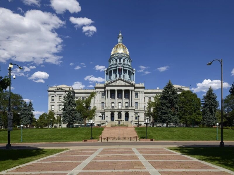Autotour Rockies & Yellowstone XL BUD - De Denver A Las Vegas