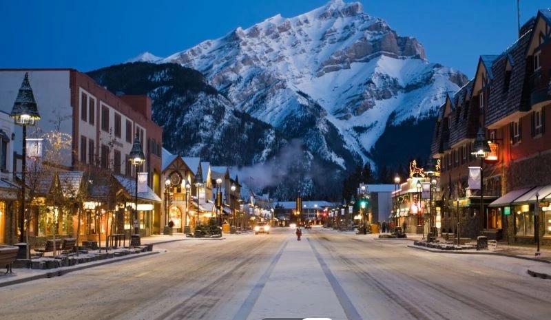 J7_BANFF.jpg
