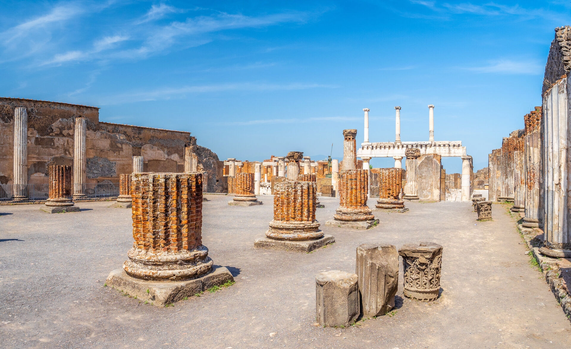 Pompei_AdobeStock_276365472.jpeg
