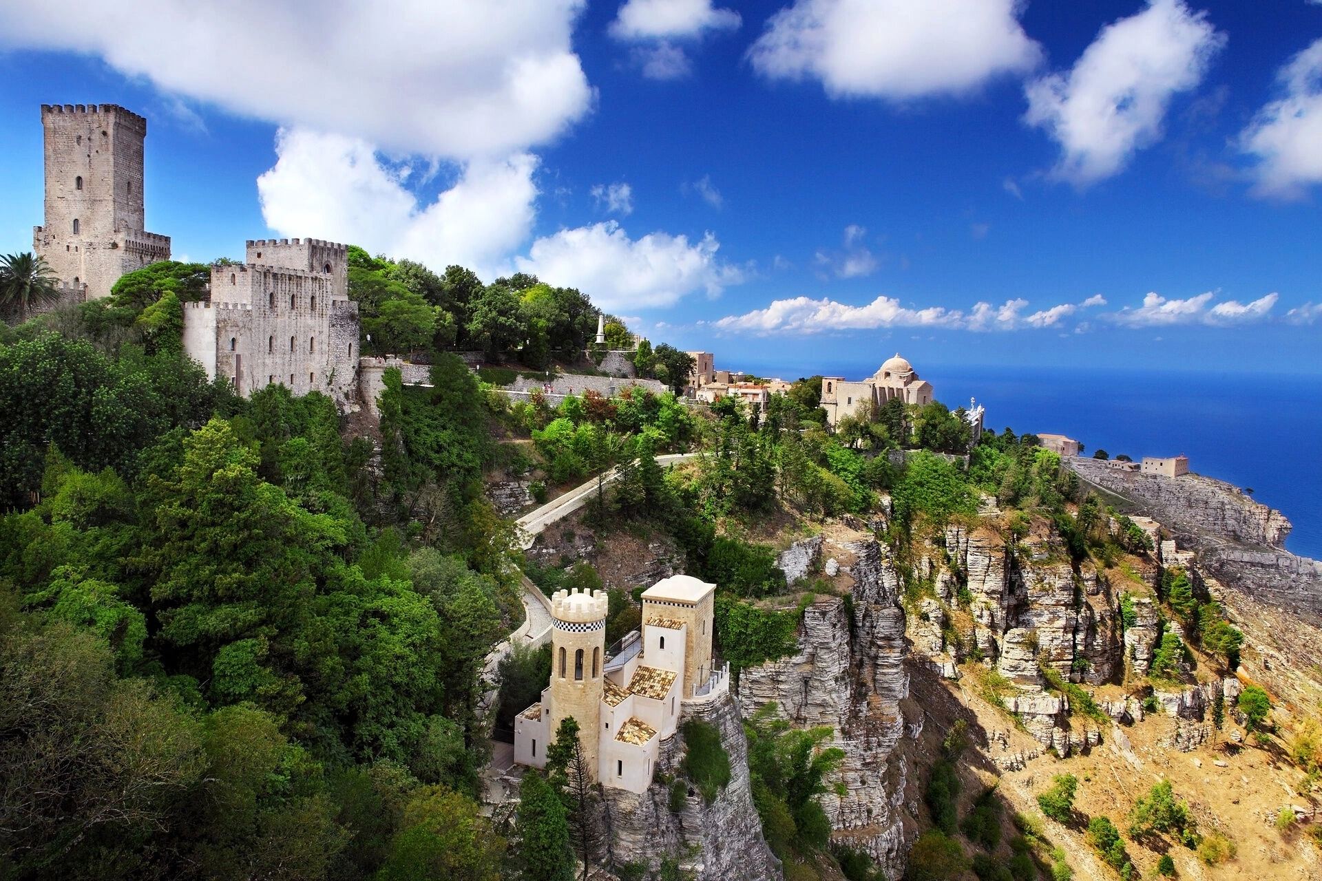 Erice_AdobeStock_95269592.jpeg