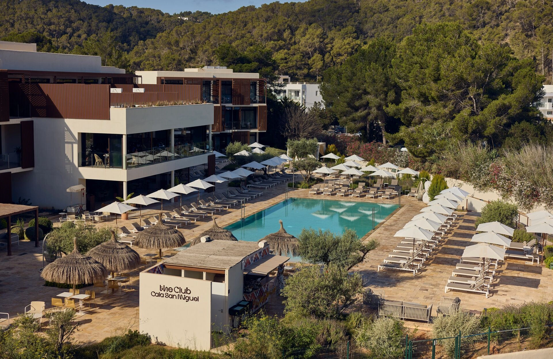 Club-Cala-San-Miguel-Overview-05.jpg