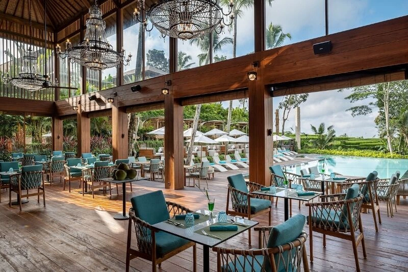 RESTAURANT_1.jpg