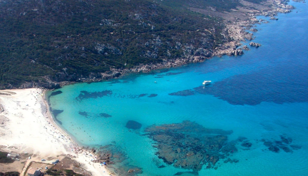  Évasion Corse : Votre Séjour de Rêve dans notre Résidence 3 Étoiles, villa pour 6 personnes, Vue Mer