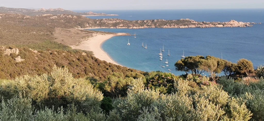  Évasion Corse : Votre Séjour de Rêve dans notre Résidence 3 Étoiles, villa pour 6 personnes, Vue Mer