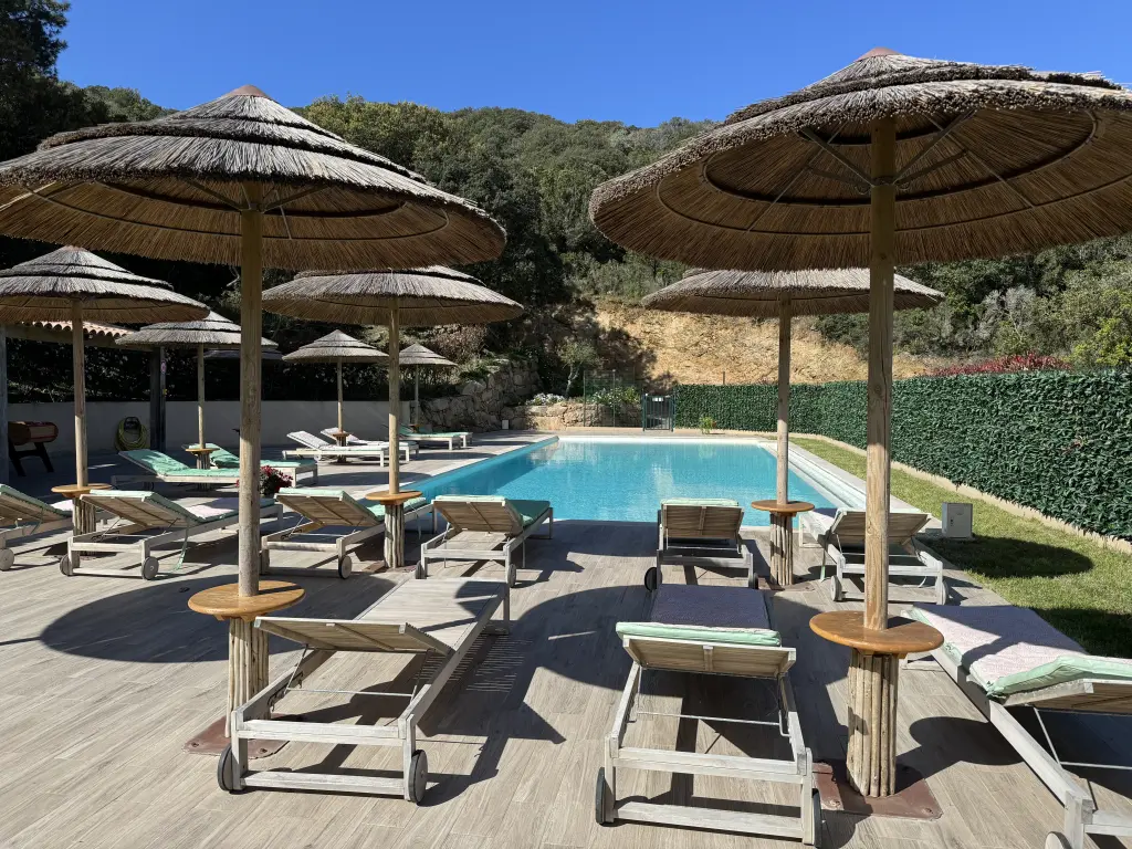  Évasion Corse : Votre Séjour de Rêve dans notre Résidence 3 Étoiles, villa pour 6 personnes, Vue Mer