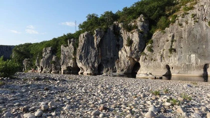 Camping Sud Ardèche bord de rivière