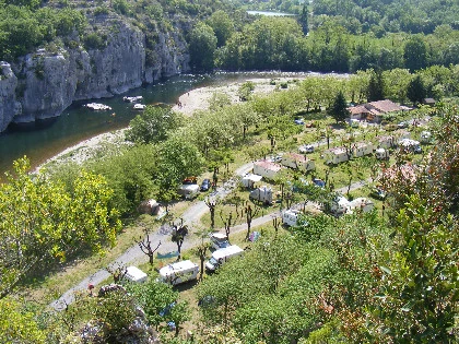 Camping Sud Ardèche bord de rivière