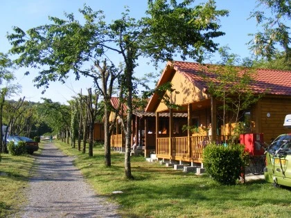 Camping Sud Ardèche bord de rivière