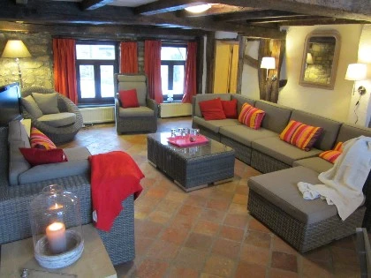 Vaste et typique maison Ardennaise, grand confort