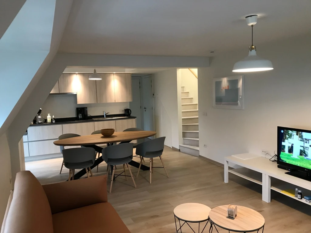 De Haan - Le Coq - You can smell the sea.  Appartements juste derrière la digue. 