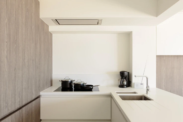 BELLE VUE. APPARTEMENT RENOVÉ AVEC VUE FRONTALE SUR MER ! TOP!
