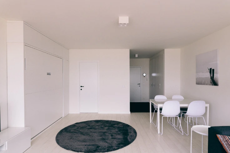 NOUVEAUX ! SUPERBE STUDIO RÉNOVÉ AVEC VUE FRONTALE SUR MER! TOP!