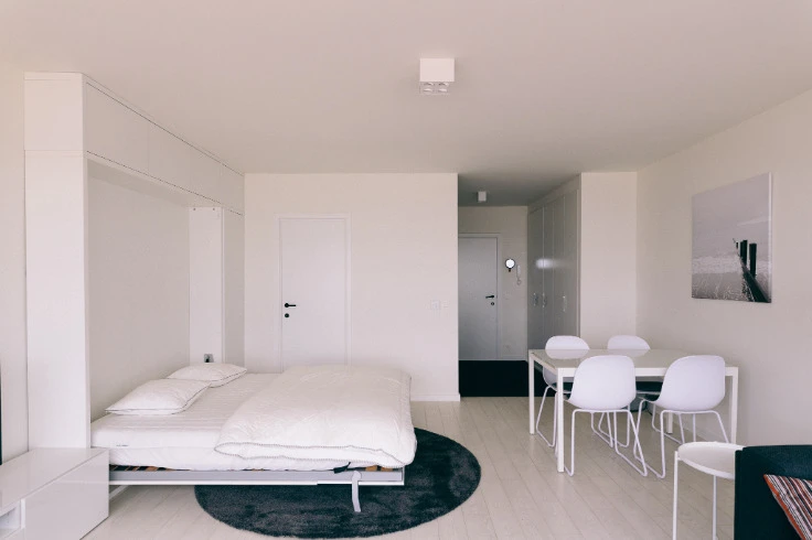 NOUVEAUX ! SUPERBE STUDIO RÉNOVÉ AVEC VUE FRONTALE SUR MER! TOP!