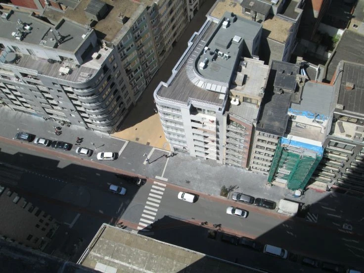 Appartement spacieux et rénové avec vue panoramique sur la mer.