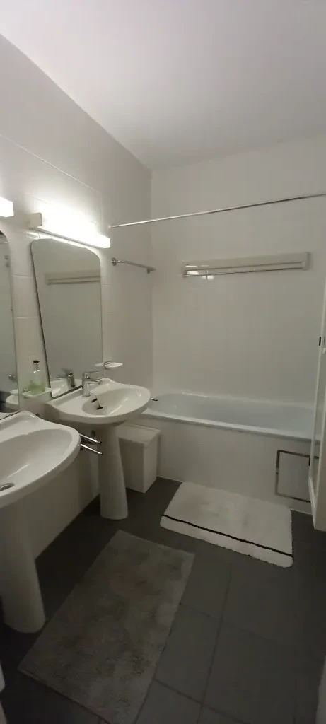 Appartement à Knokke-Heist avec plage privée et piscine intérieure chauffée