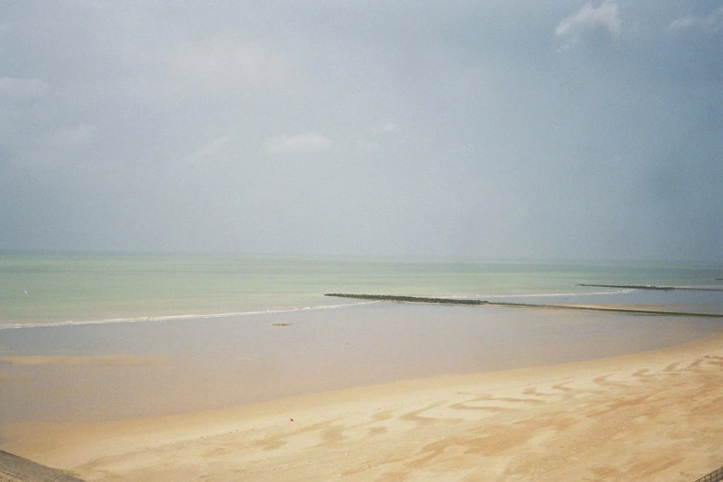 STUDIO AVEC VUE SUR LA MER