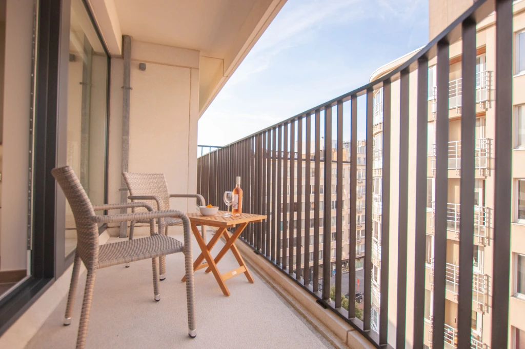 Appartement vacances avec vue latérale sur la mer à Ostende