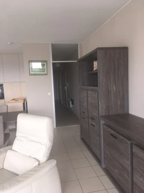 dernières disponibilités à prix baissé location 2026:  La Panne apart 3ch vue latérale mer (7ième) +garage inclus 