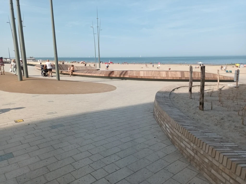 Bel appartement vue sur mer à louer avec garage