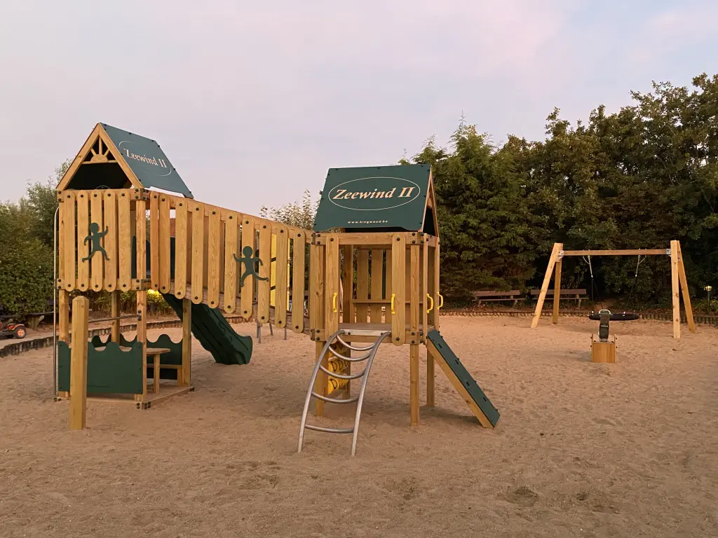 Pensez à vos vacances ou we dans adorable maison de vacances à la côte belge avec piscine, tennis