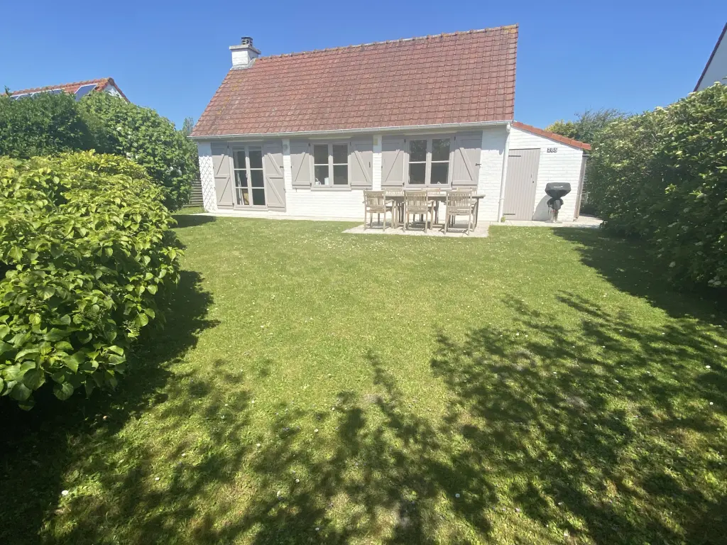 Pensez à vos vacances ou we dans adorable maison de vacances à la côte belge avec piscine, tennis