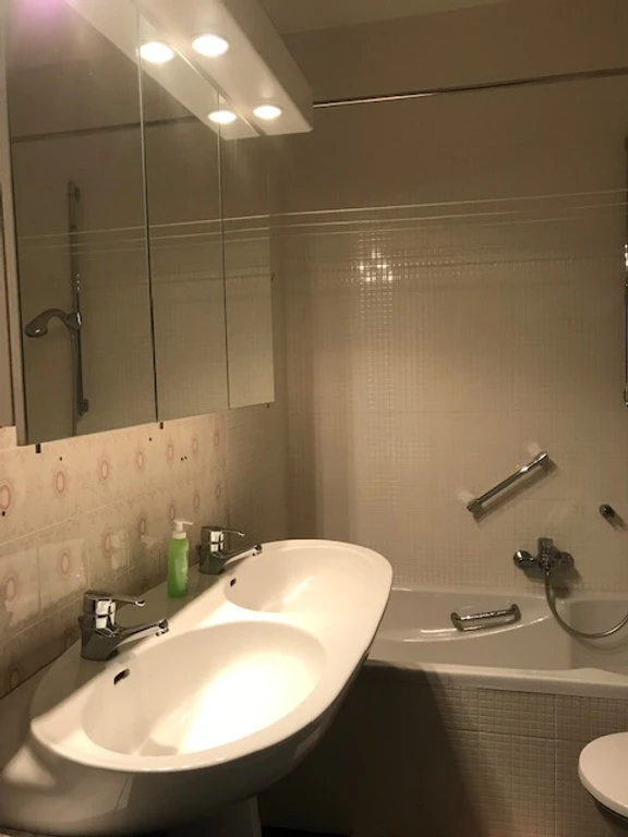 Appartement spacieux avec vue sur la mer