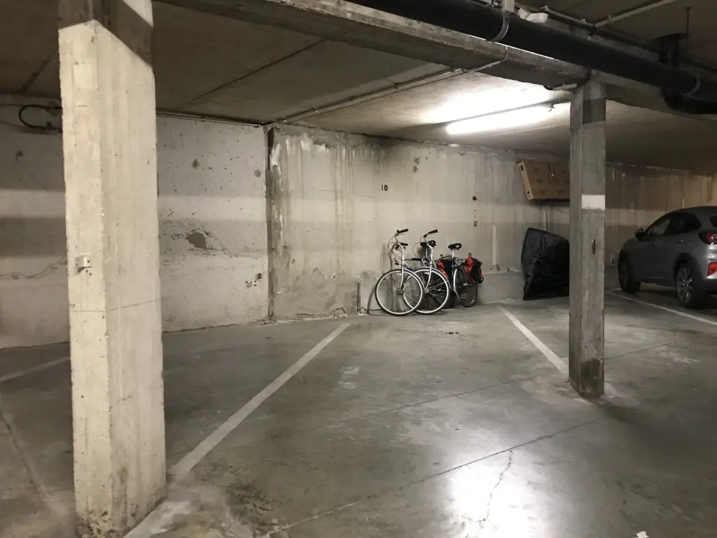 De Panne studio calme avec vue latérale sur la mer + 2 velos à votre disposition, emplacement voiture