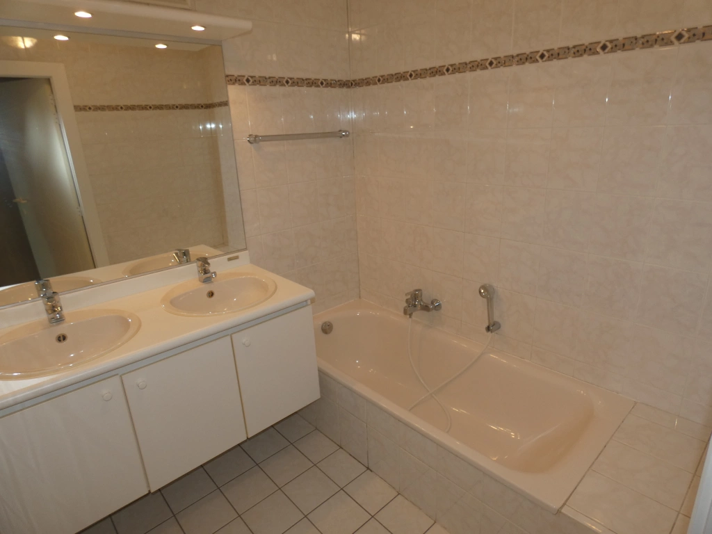 Appartement à GALAXY / 0202