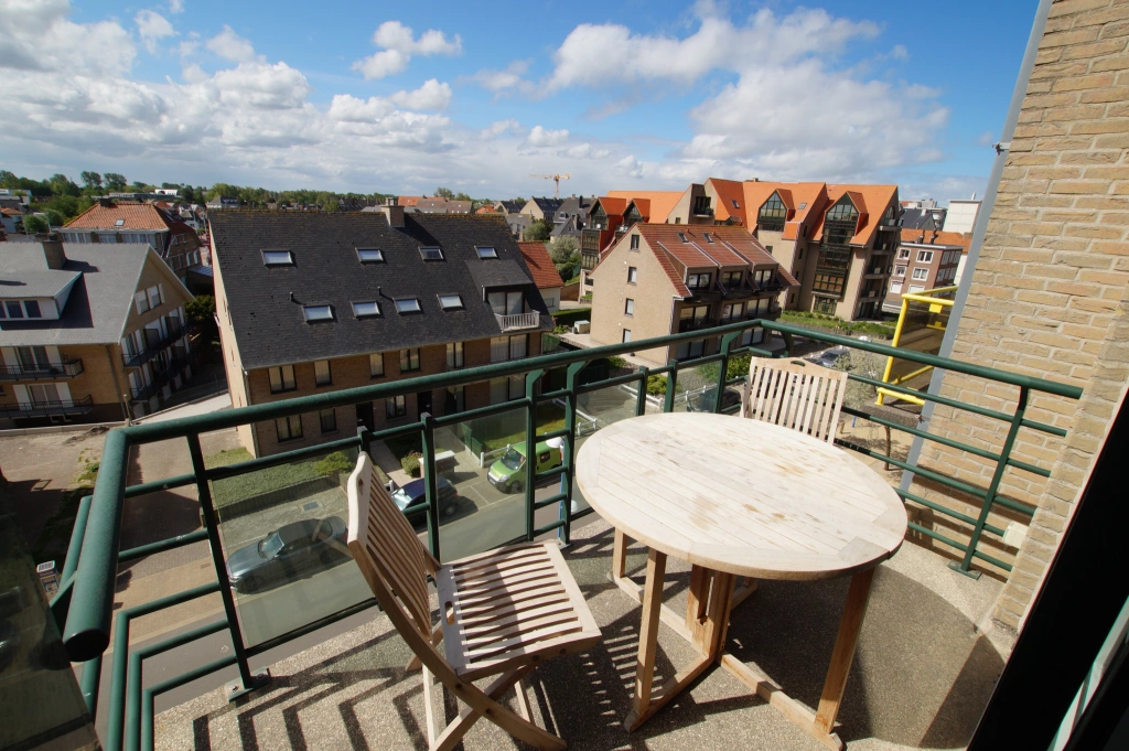 Appartement à MAJESTIC / 9C