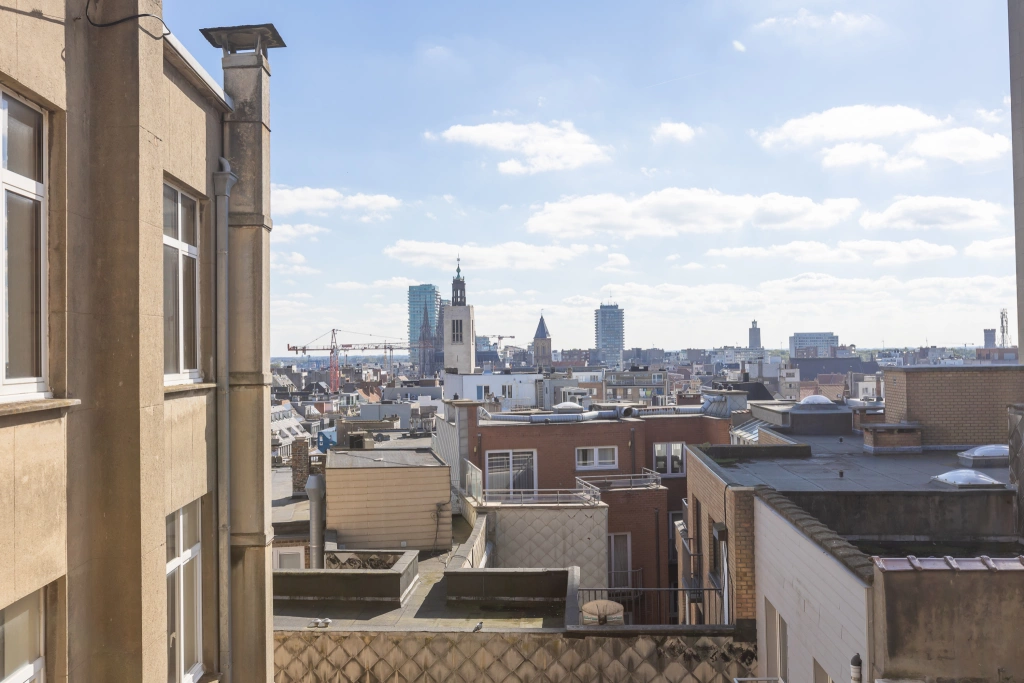 Appartement à Beau Site / 7 R