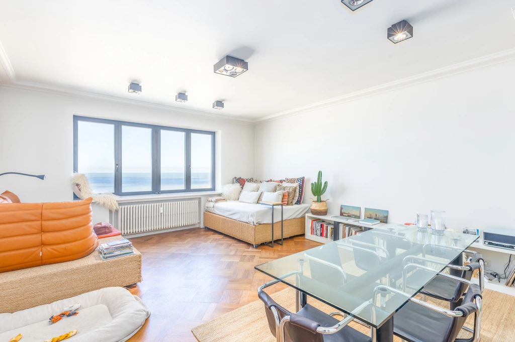 Appartement à Beau Site / 7 R