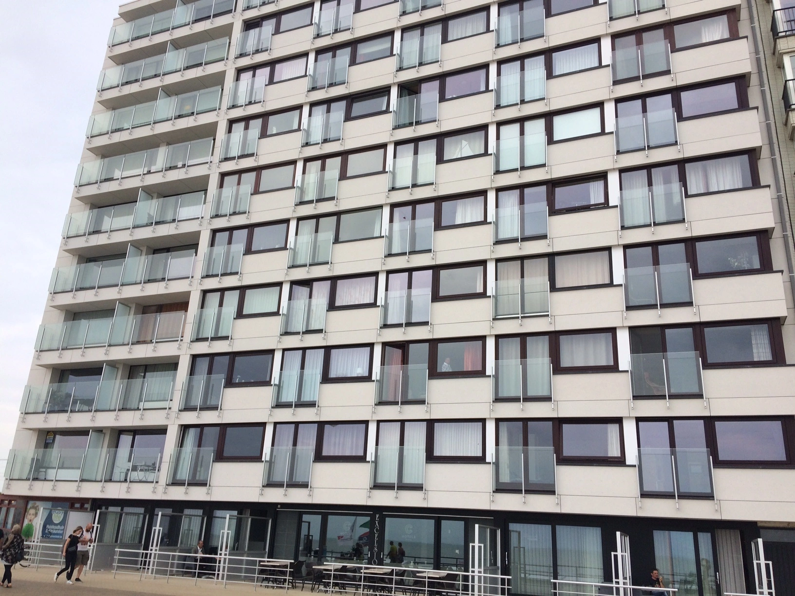 Appartement à EXCELSIOR / 26F