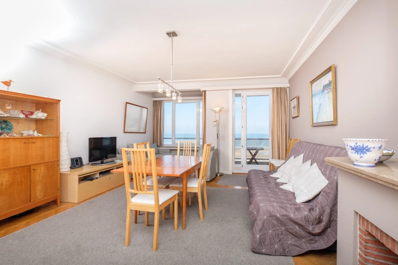 Appartement à EXCELSIOR / 26F