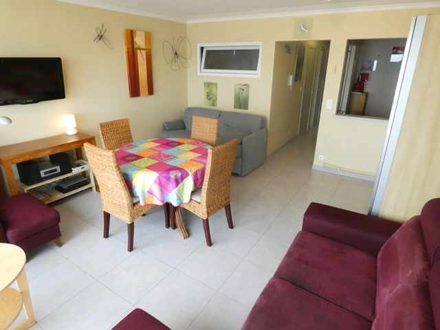 Appartement à Beach Palace / 0401 + GARAGE